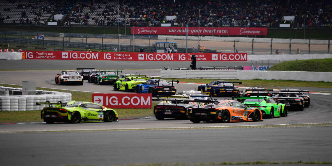 DTM-Saison 2024: Sheldon van der Linde gewinnt packendes Rennen am Nürburgring