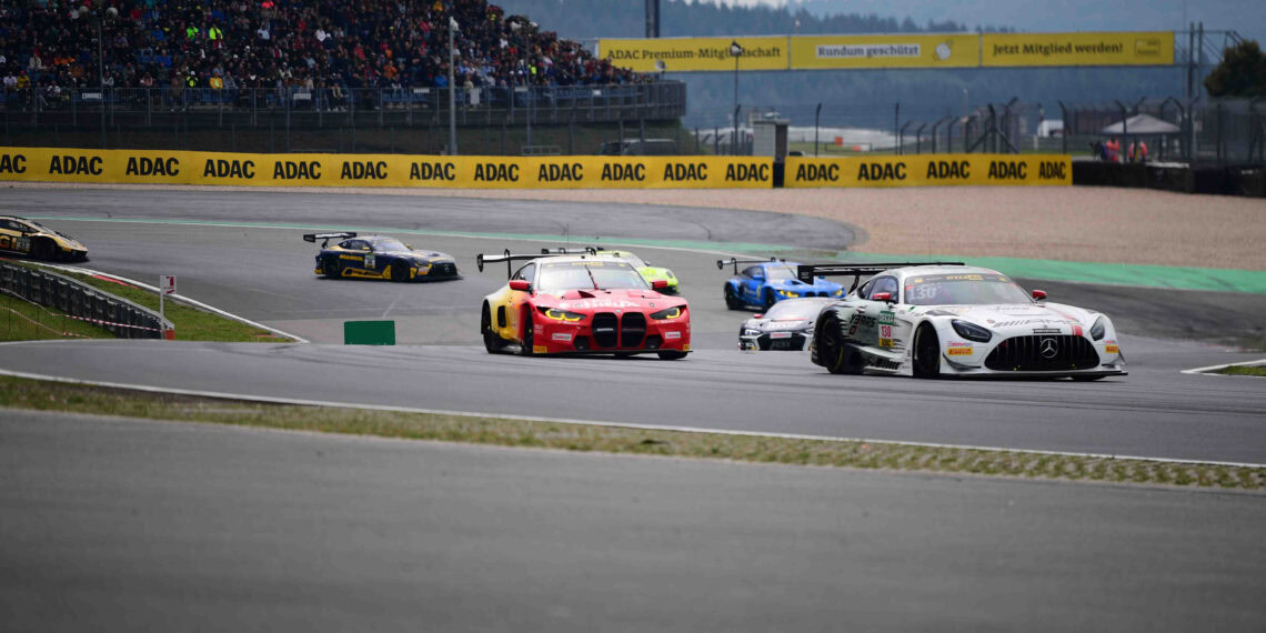 DTM-Saison 2024: Sheldon van der Linde gewinnt packendes Rennen am Nürburgring
